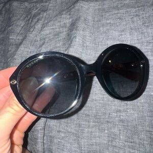 Gucci Black & Tortoise Shell Round Sunglasses